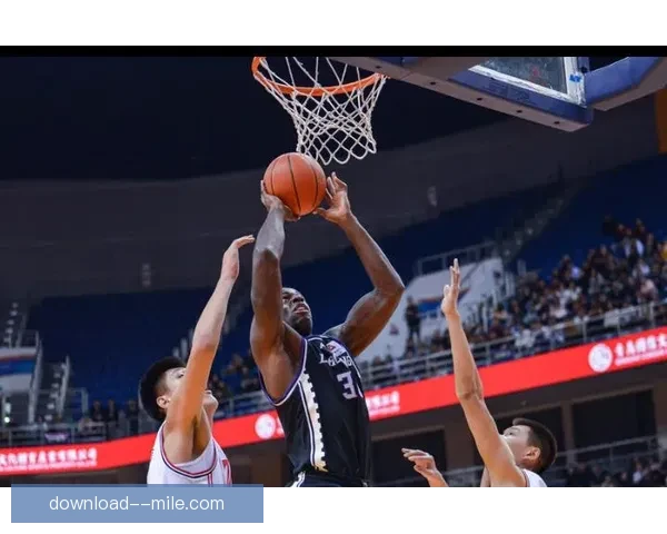 巴斯基罗托身材强健防守悍将实力加持球队核心地位